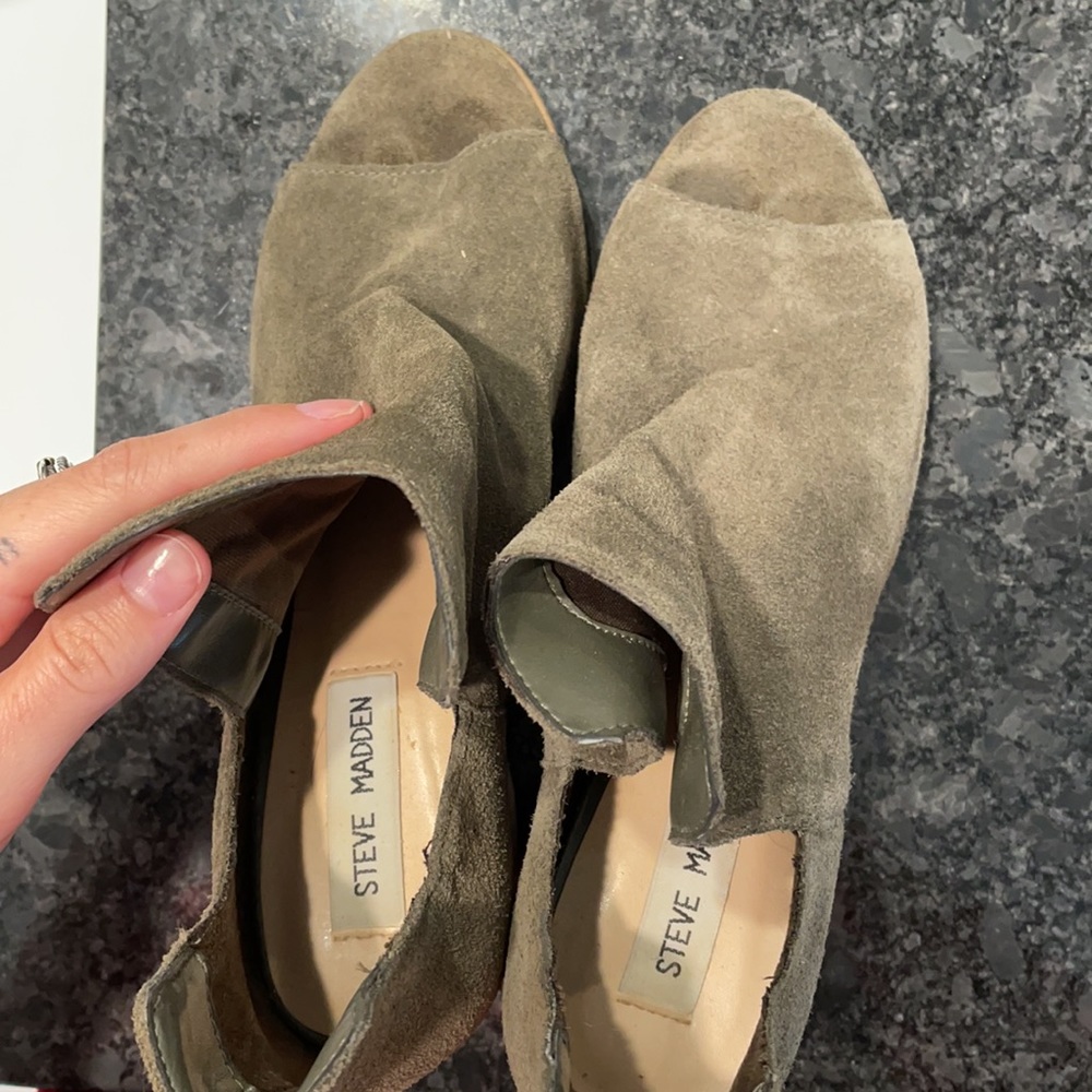 Barely Worn Steve Madden Booties - image 4
